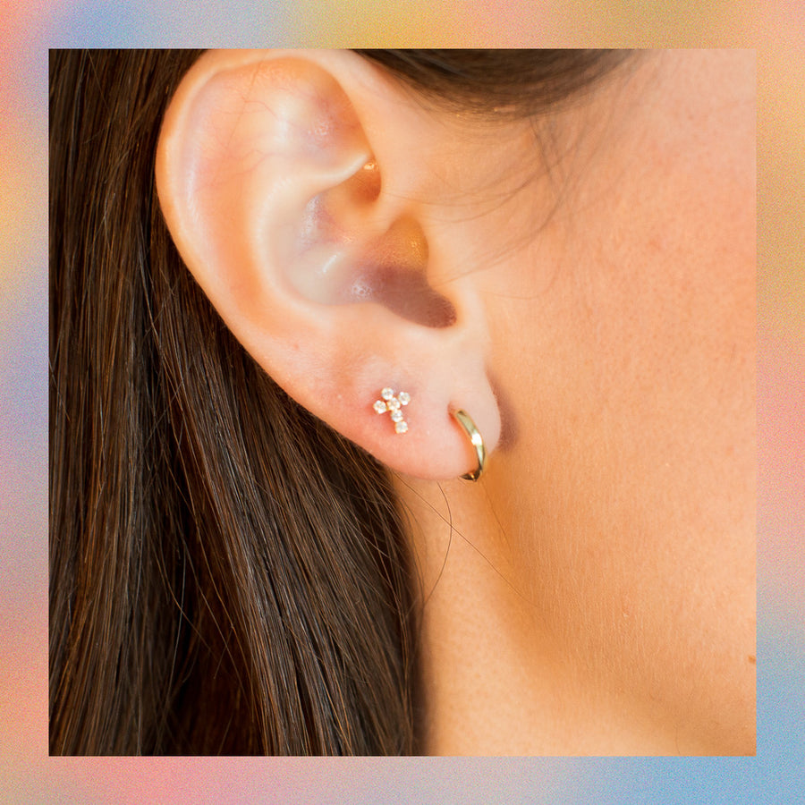 Broquel Cruz Zirconia Blanca (1pz o par) | Oro 10k | Canario Shop